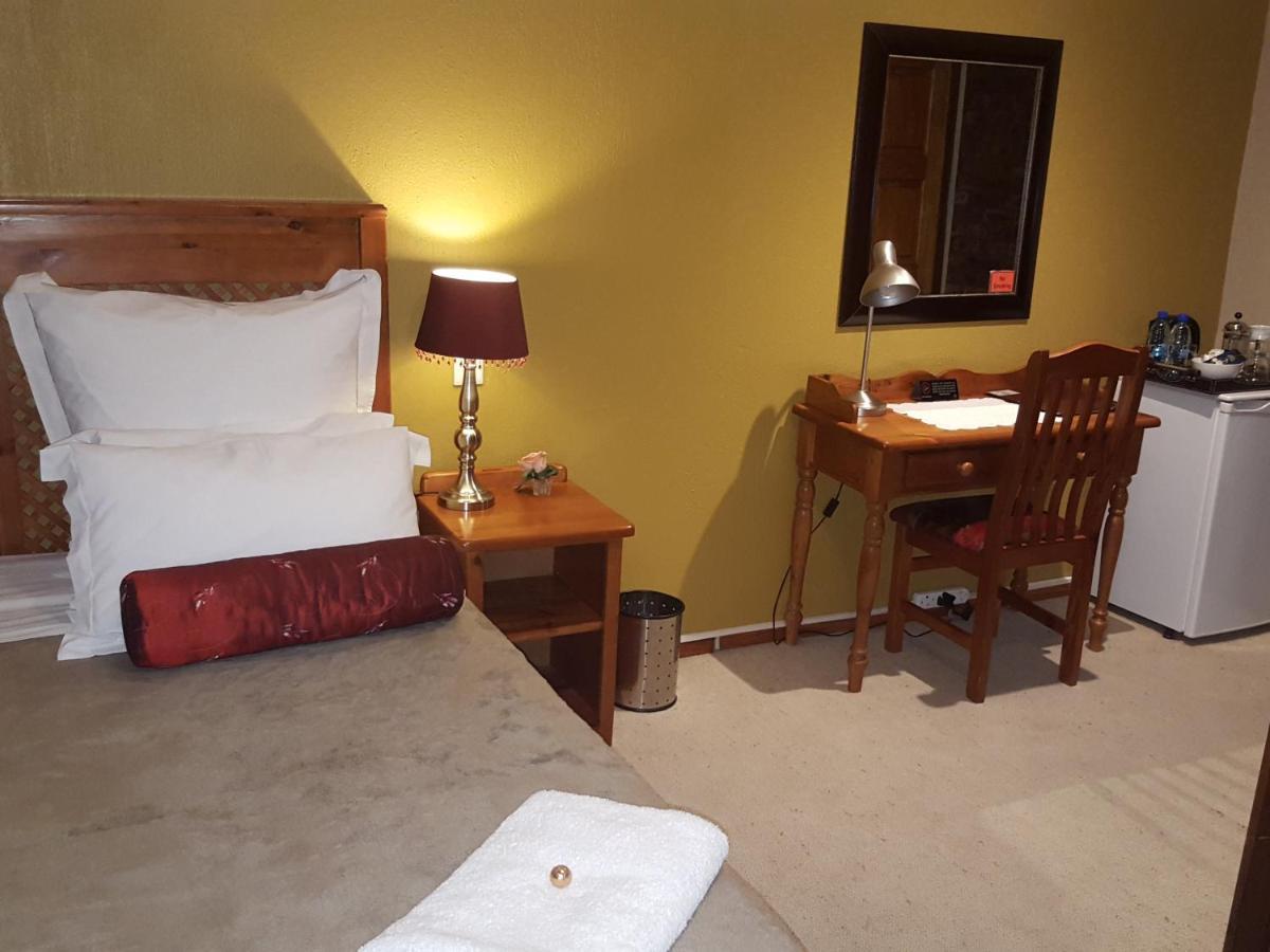 Bed and Breakfast Grace Place Bnb Претория Экстерьер фото