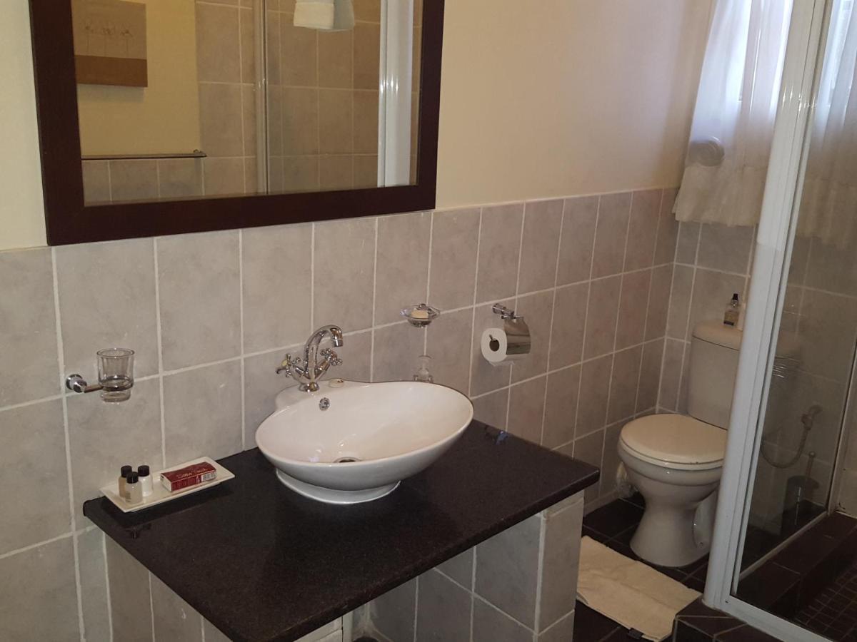 Bed and Breakfast Grace Place Bnb Претория Экстерьер фото